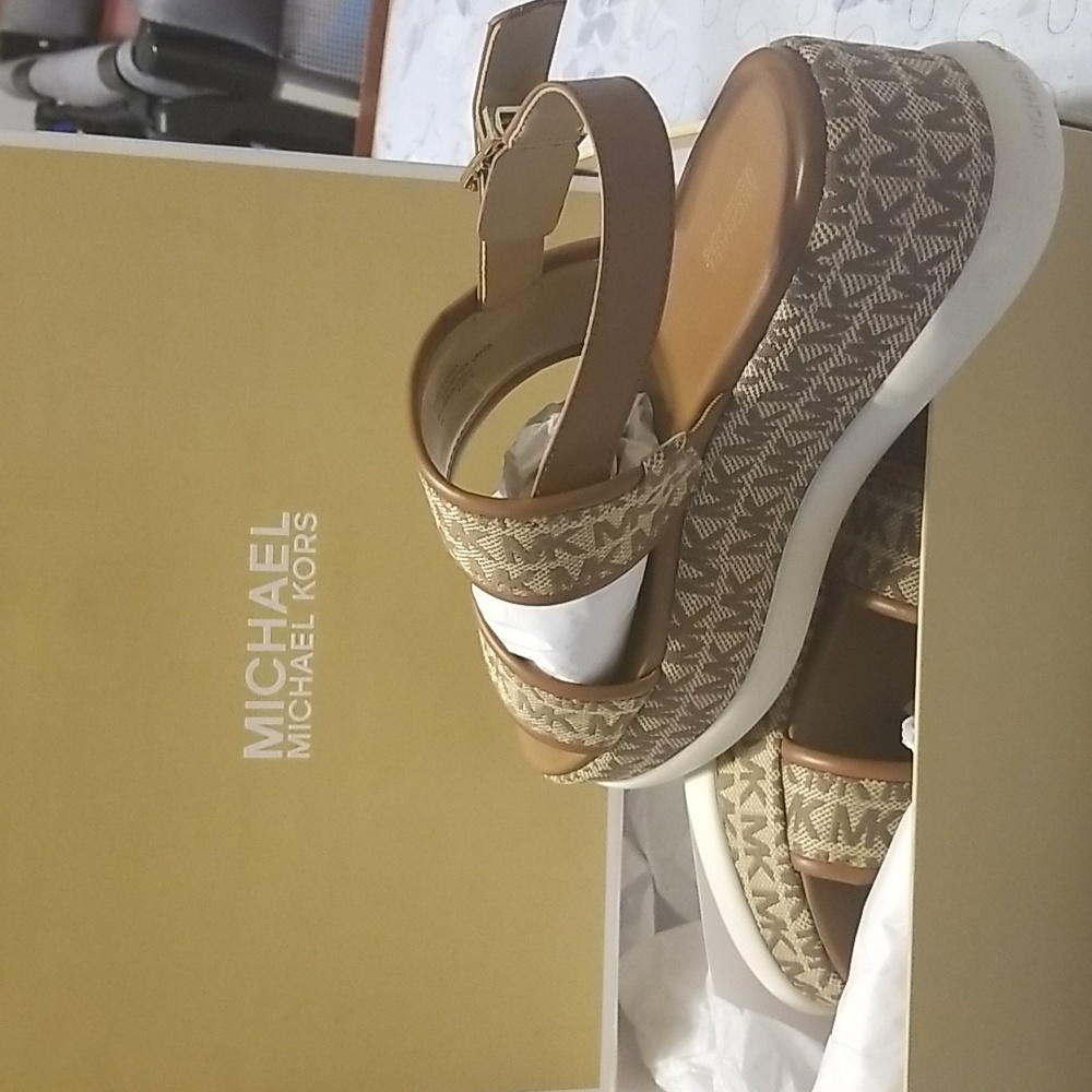 Michael Kors Sandals Platform